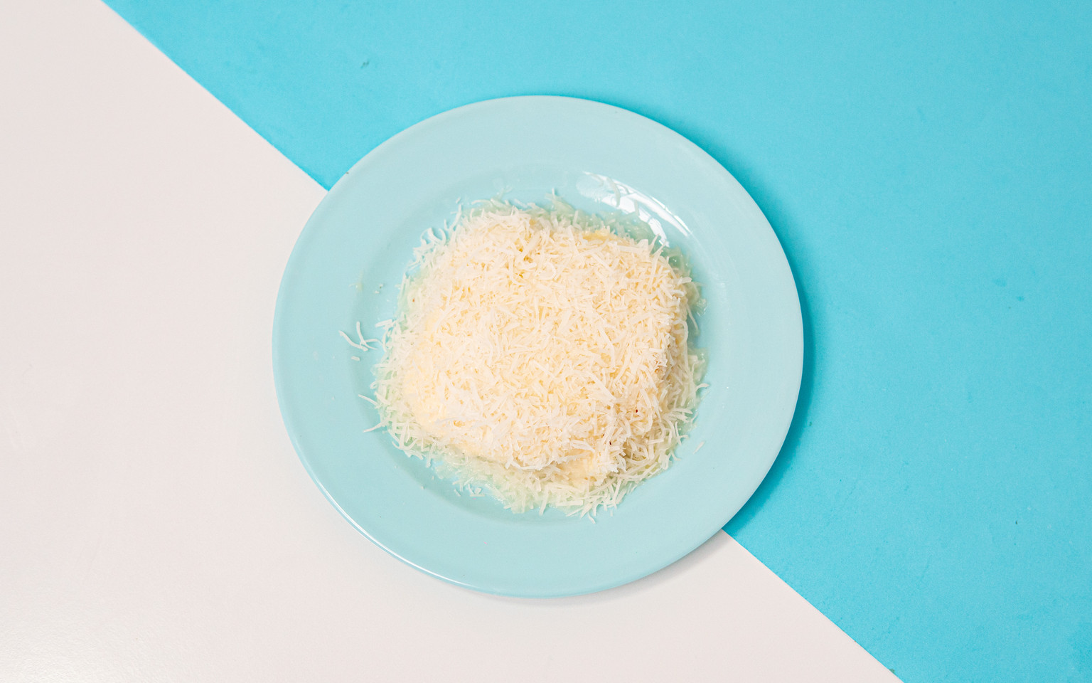 BOLO DE COCO GELADO 