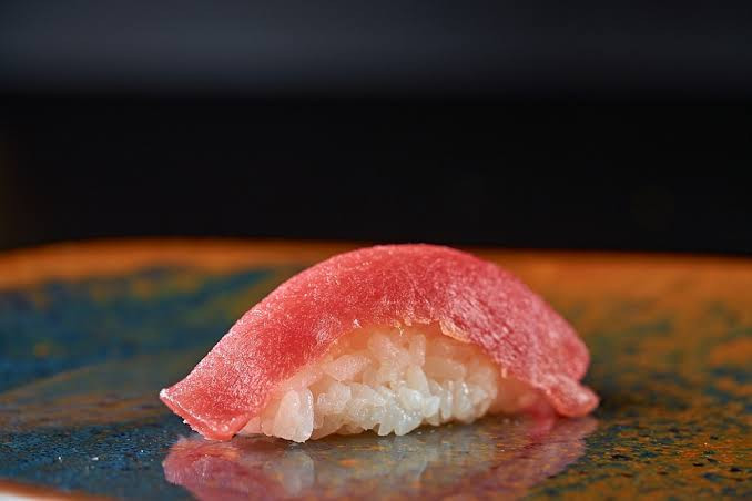 Nigiri de atum