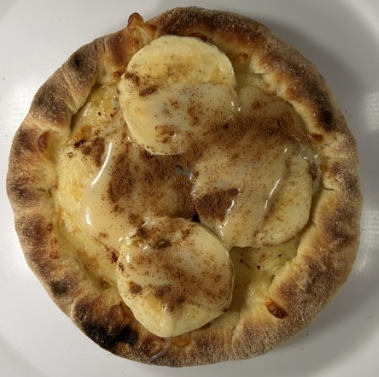 ESFIHA BANANA COM CANELA