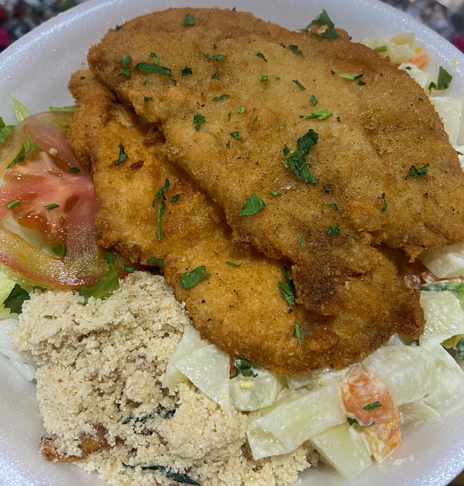 FILÉ DE FRANGO EMPANADO C/ MAIONESE 