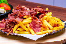 FRITAS COM CALEBRESA E BACON INTEIRA