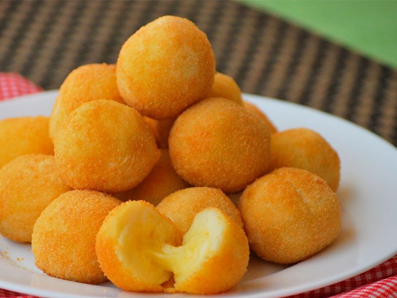 BOLINHA DE QUEIJO