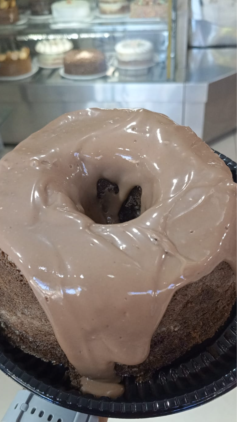 BOLO DE CHOCOLATE MEDIO 
