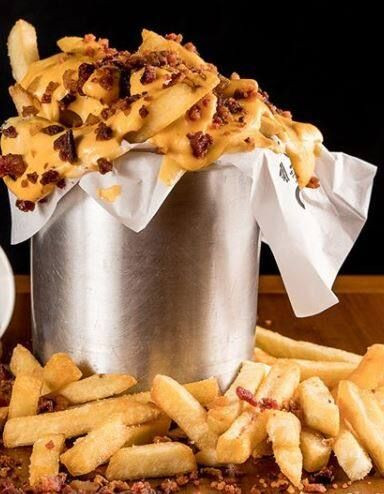 Batata frita + cheddar + bacon