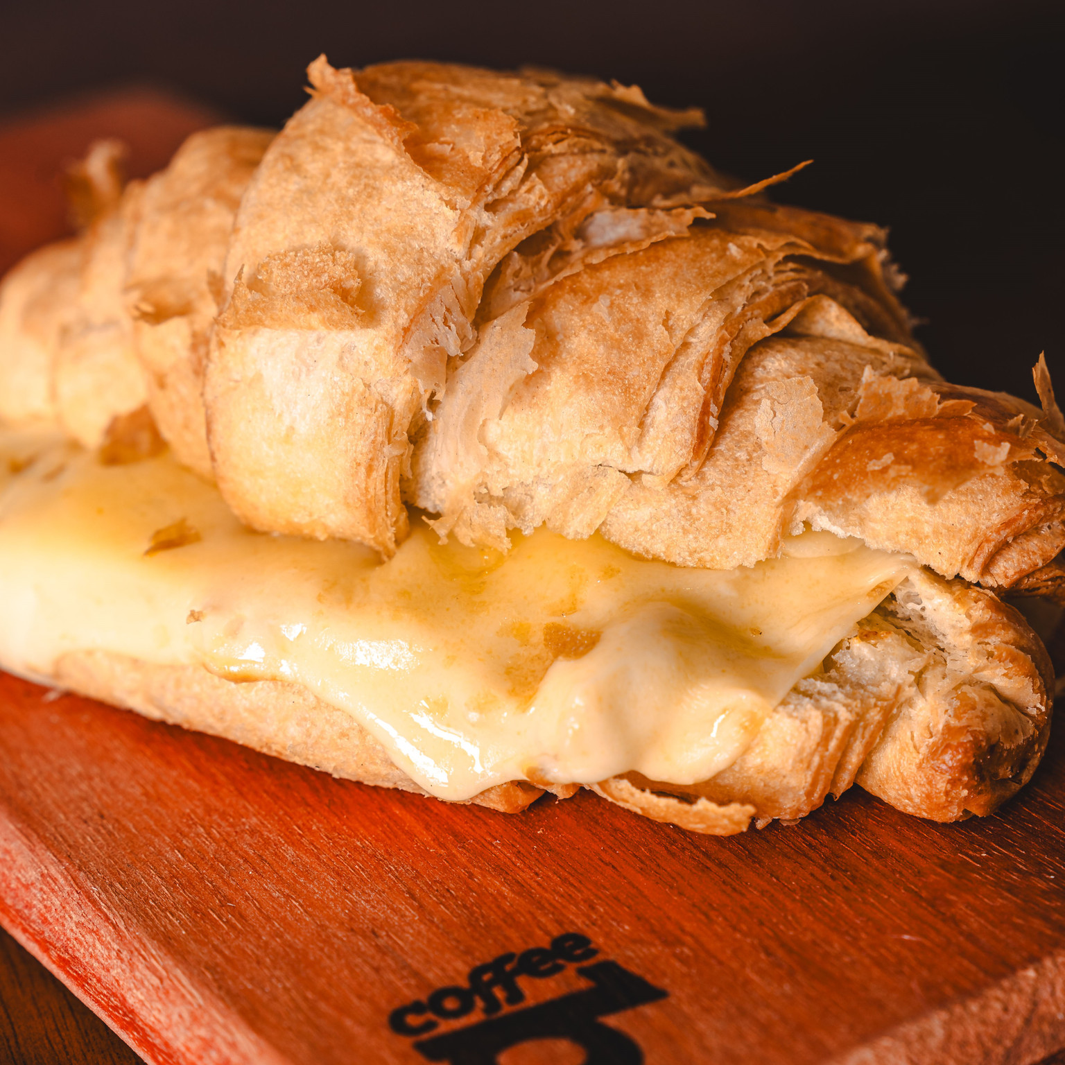 Croissant Frango Queijo E Requeijão