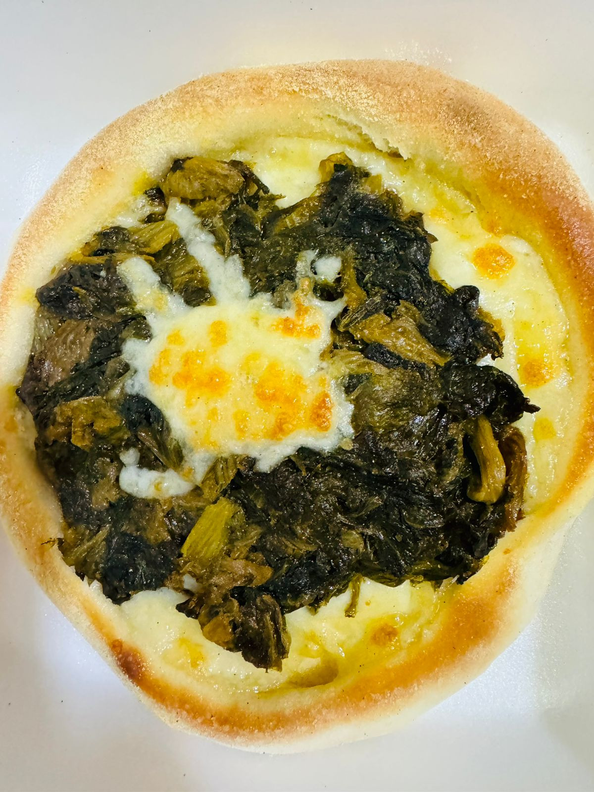 ESFIHA ESCAROLA C/ QUEIJO