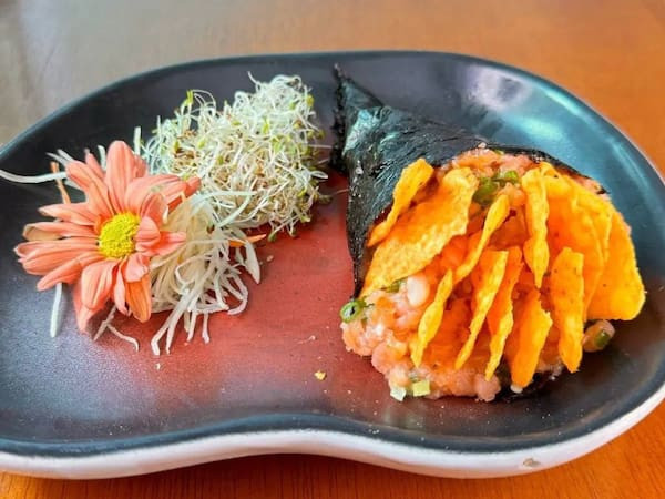 Temaki Salmão com Doritos