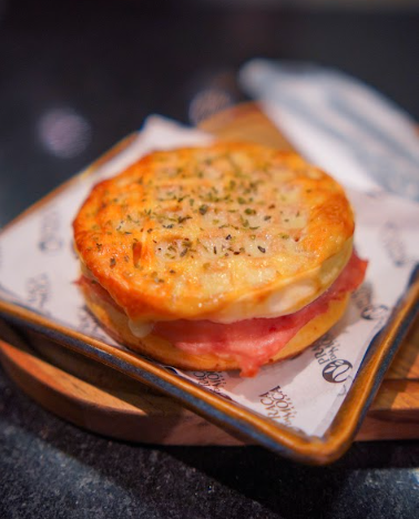 PAO DE QUEIJO WAFFLE - SALGADO