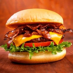 HAMBURGUER BACON E SALADA