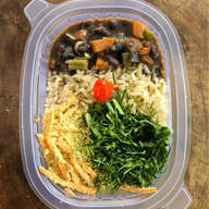 FEIJOADA VEGANA C/ ARROZ INTEGRAL 220 GRAMAS Congelado.