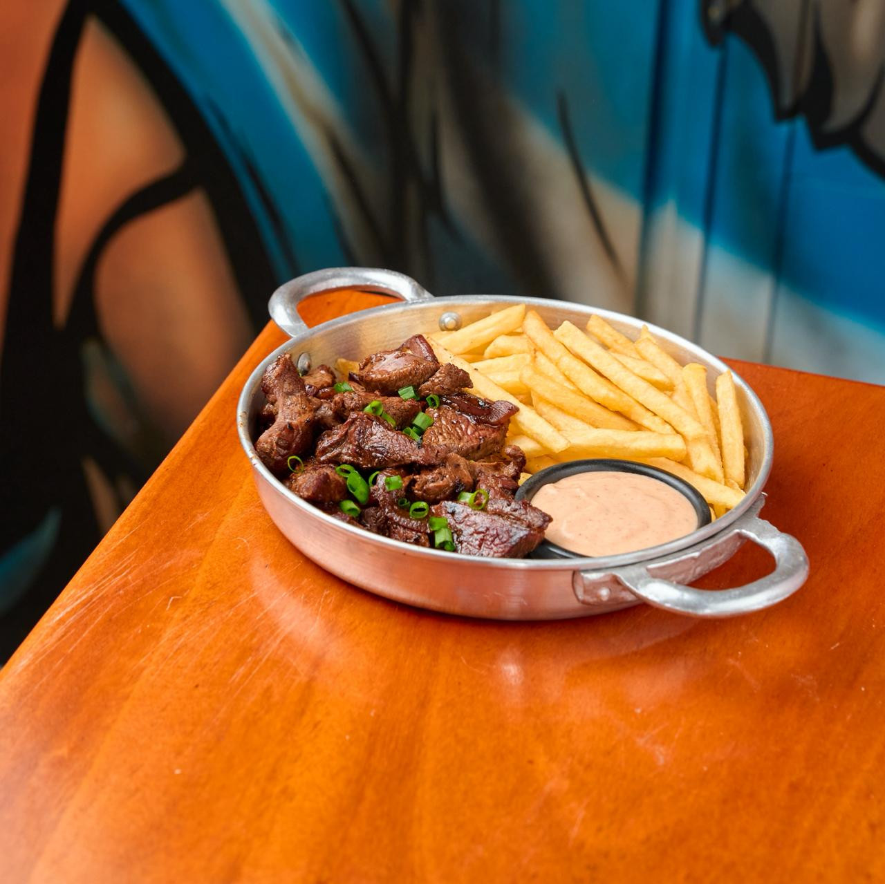 FILÉ COM FRITAS