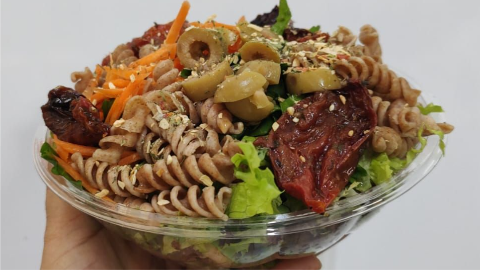SALADA FIT VEGETARIANA, Pedidos Seg a Sex de 10:00 a 14:00 hs.