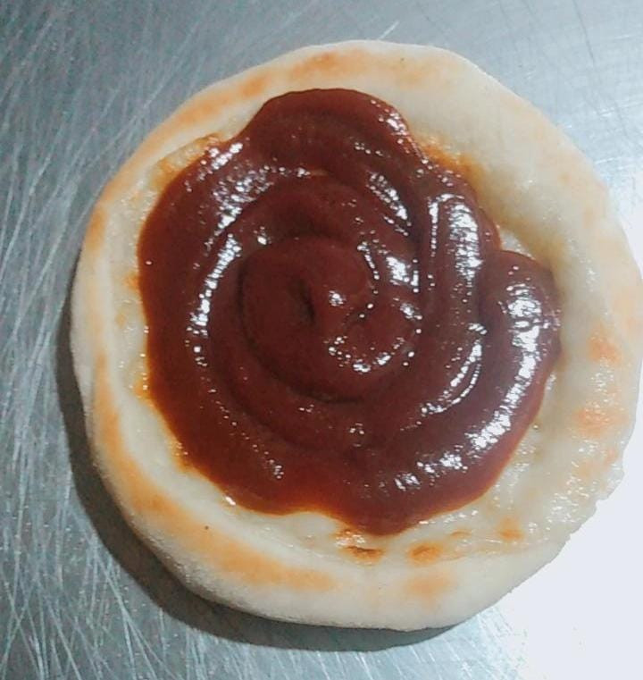 ESFIHA DOCE ROMEU E JULIETA
