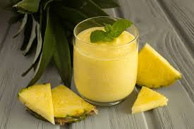 Suco de Abacaxi com Hortela