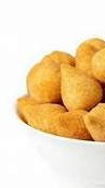 10 MINI COXINHA COM REQUEIJÃO
