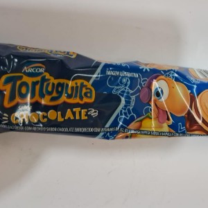 BISCOITO RECHEADO ARCOR TORTUGUITA SABOR CHOCOLATE 86G