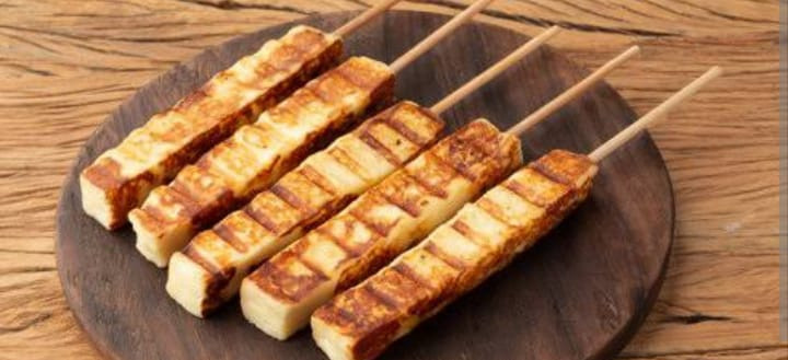 KIT 7 ESPETINHOS QUEIJO COALHO