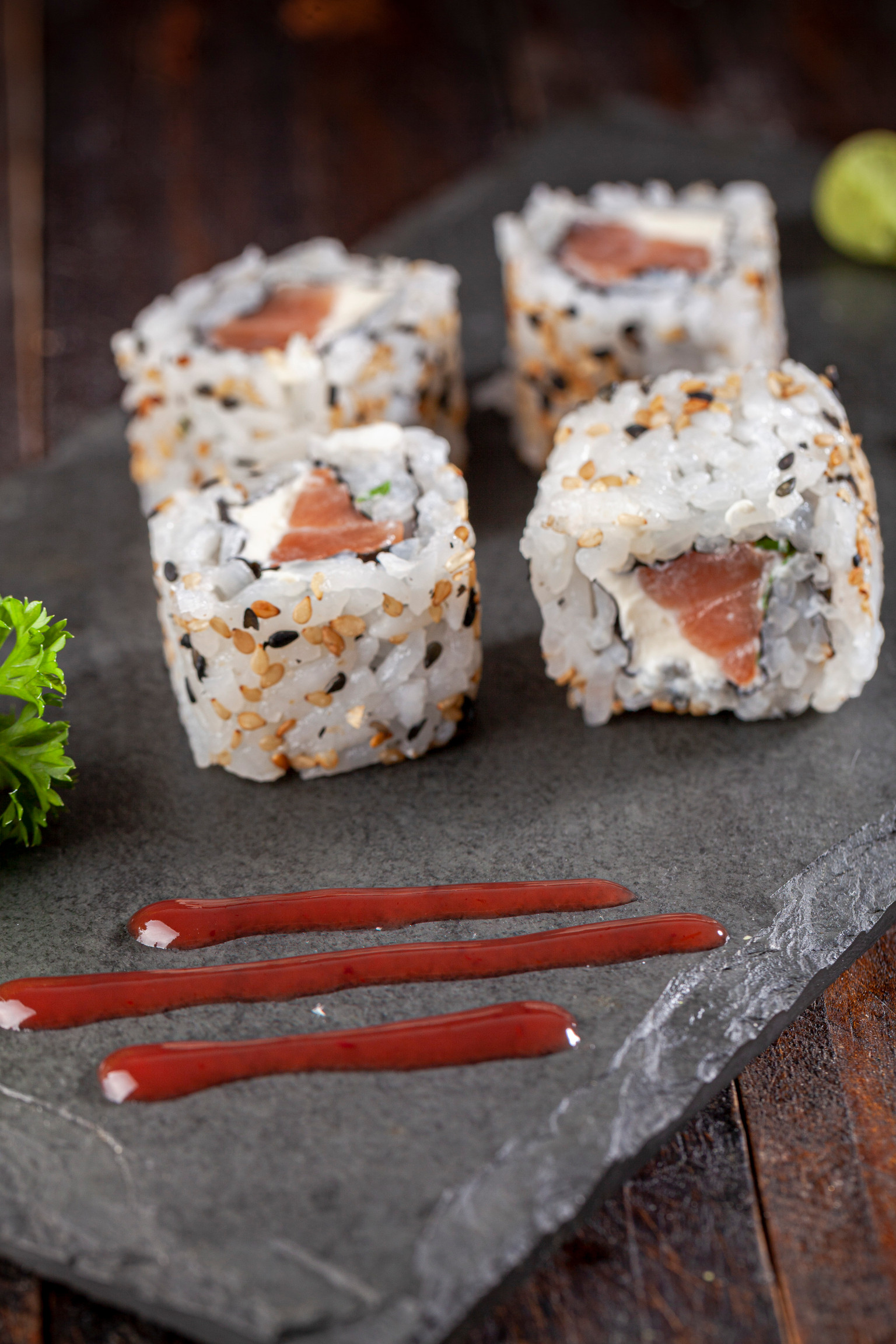 URAMAKI FILADÉLFIA (5UN)
