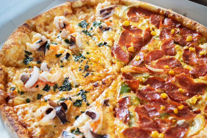PIZZA FAMILIA