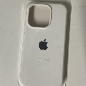 CAPA BRANCO IPHONE 15 PRO  SILICONE CASE