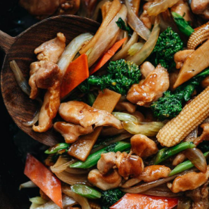 CHOP SUEY CARNE E FRANGO GRANDE