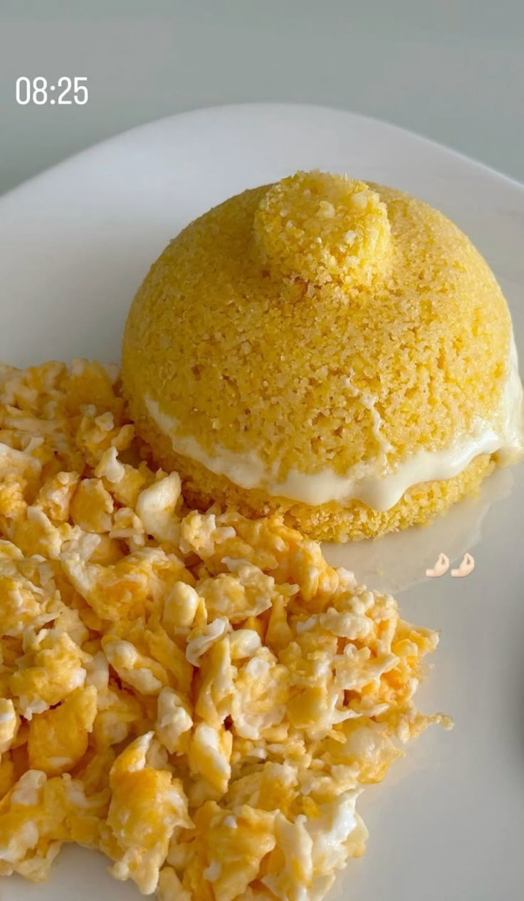 CUSCUZ C/ OVO E QUEIJO