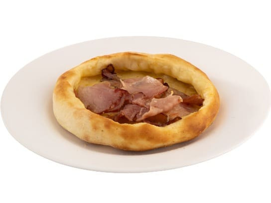 Esfiha de Bacon com queijo