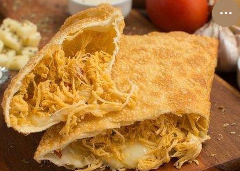 PASTEL FRANGO COM MUSSARELA
