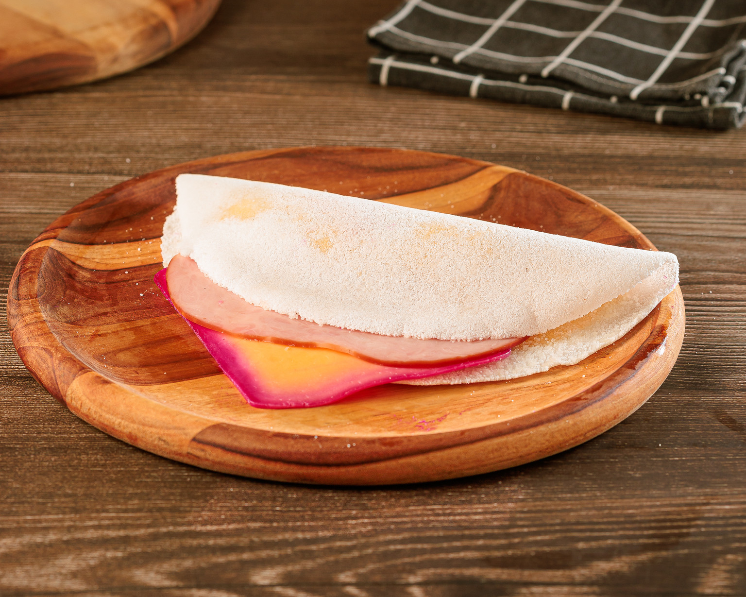 TAPIOCA COM QUEIJO CUIA E PEITO PERU