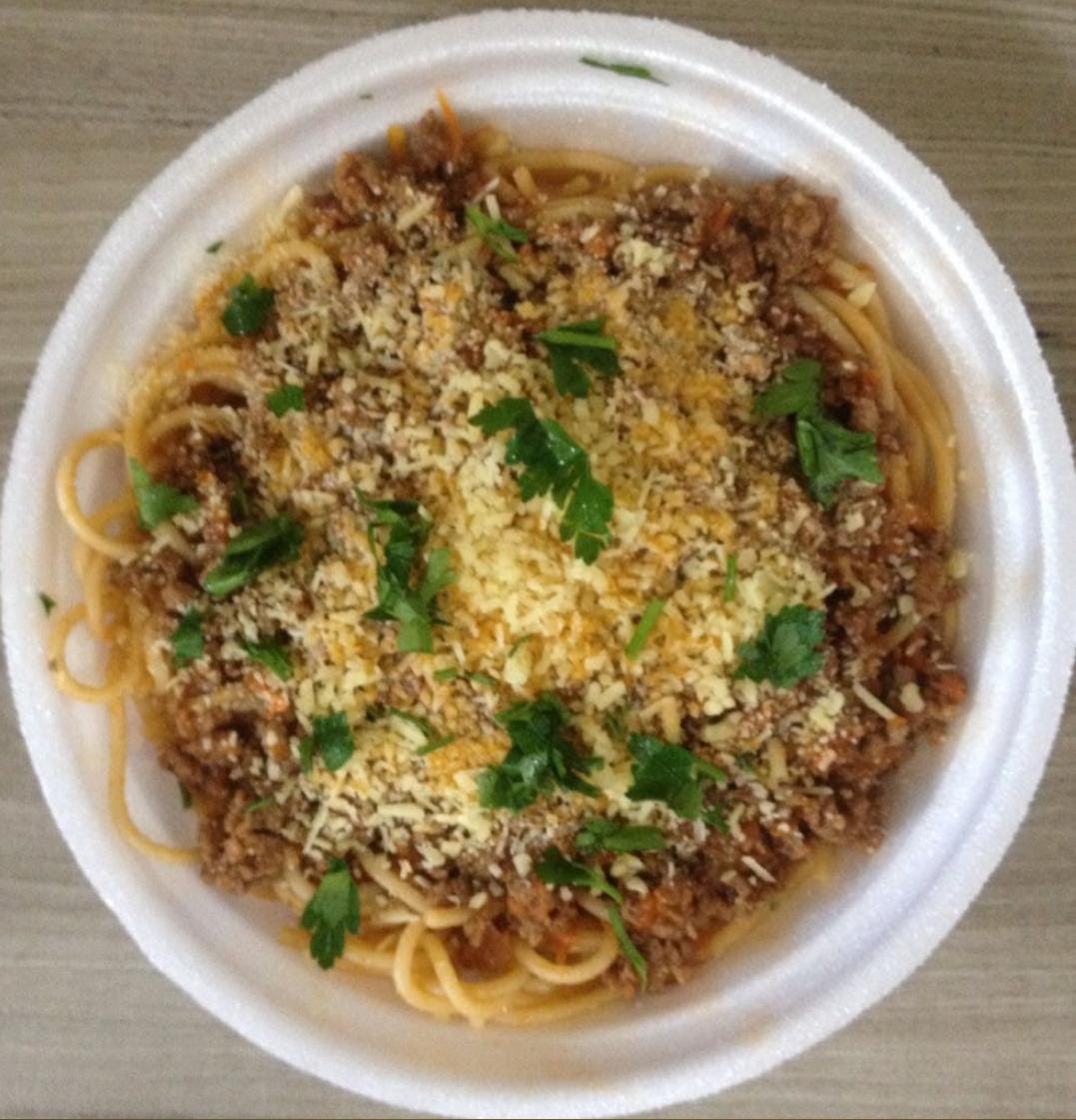MACARRÃO A BOLONHESA 