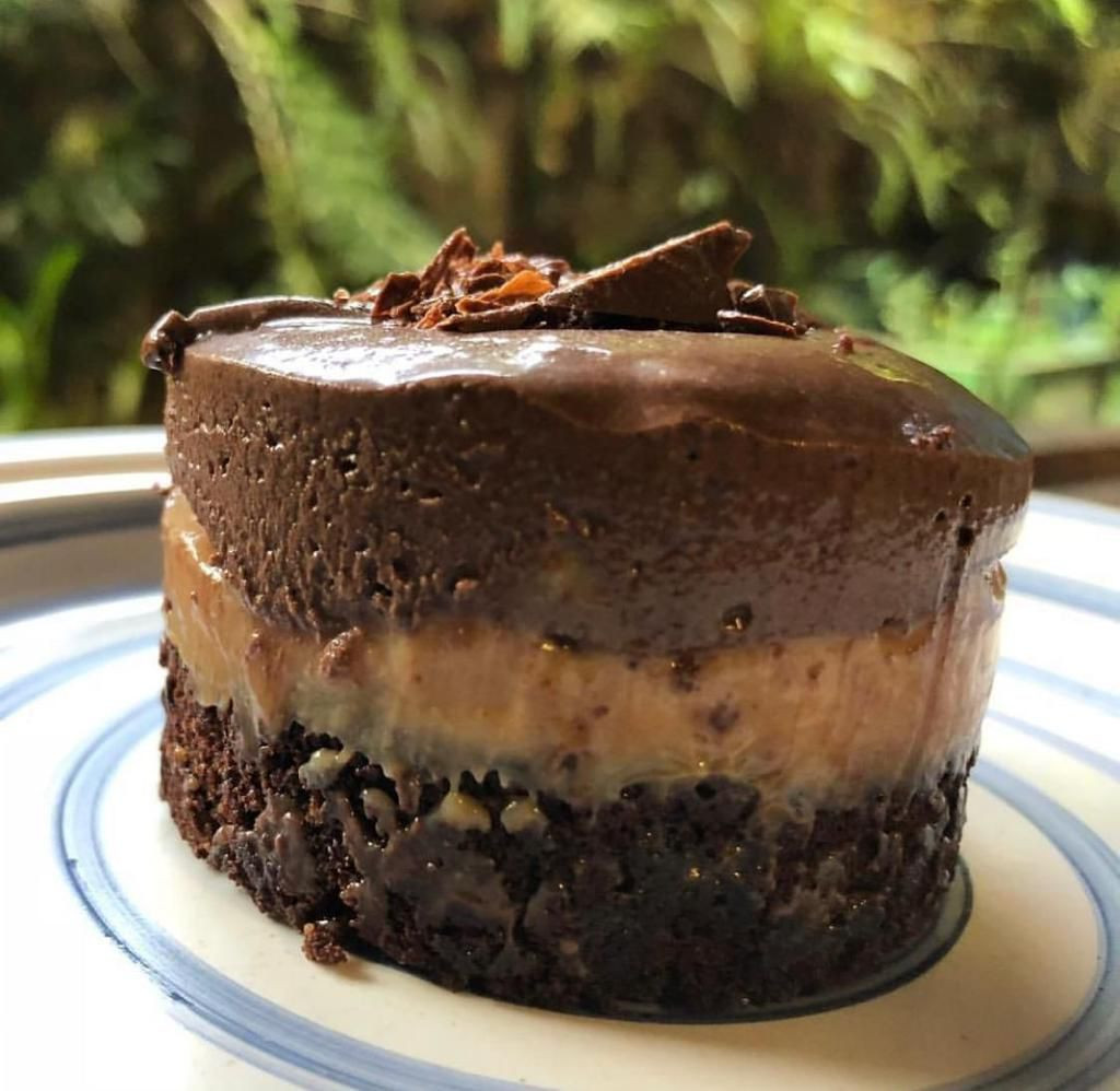 TORTA MOUSSE CHOCOLATE CALEBAUT E DOCE DE LEITE