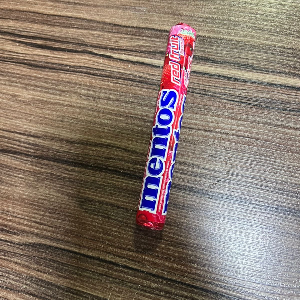 MENTOS RED FRUIT