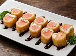 Harumaki Hot de Salmão Grelhado com Cream Cheese
