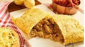 Pastel de strogonoff de carne