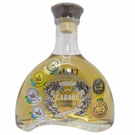Cachaça Cabaré Extra Premium 700 ml