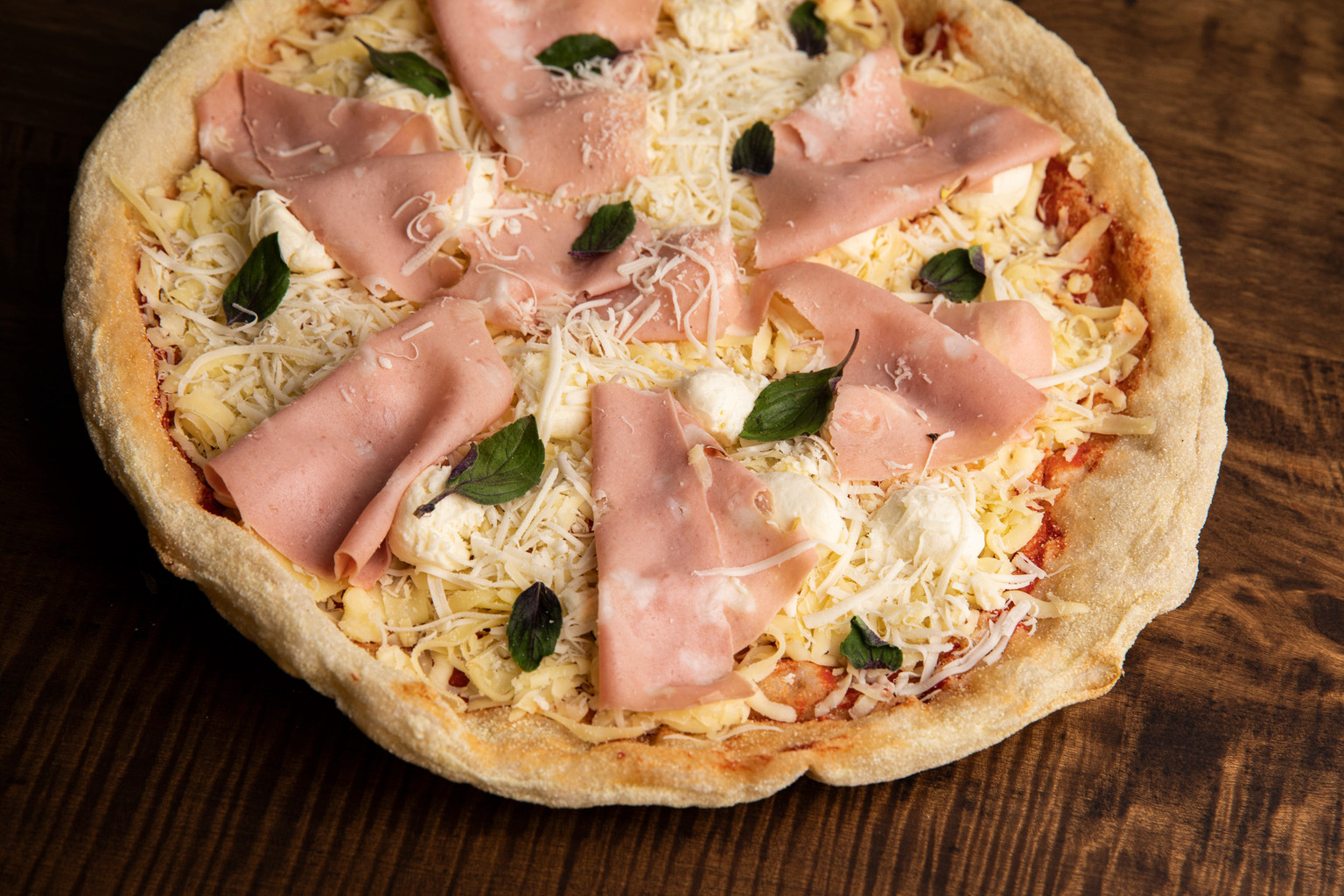 Pizza Montanara (Mortadela Italiana c/ Pistache)