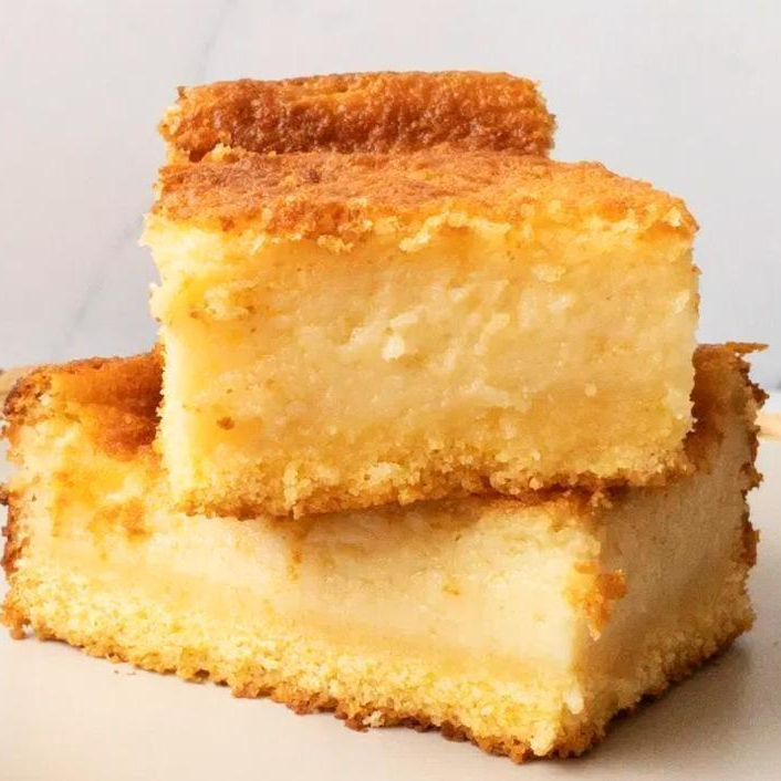 Bolo de milho com queijo 1 quadrado 
