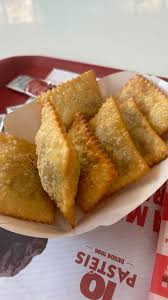 Pastel de Carne e Queijo