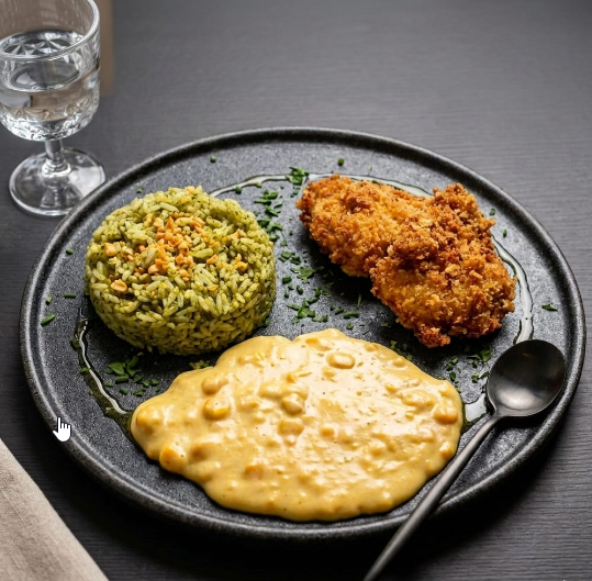 FRANGO CROCANTE COM CREME DE MILHO