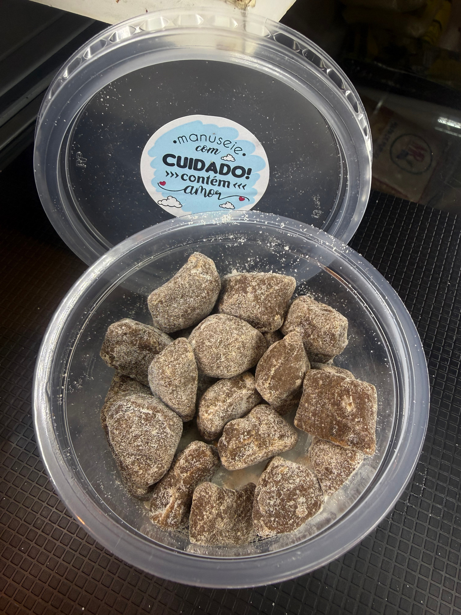 CHOCOLATE COM CASTANHA