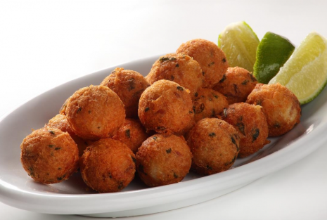 BOLINHO DE BACALHAU 12 UNID