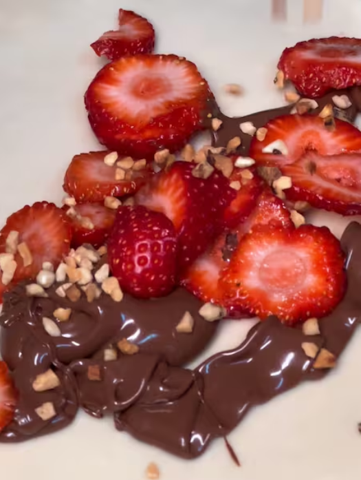40-Pastel de Nutella com morango
