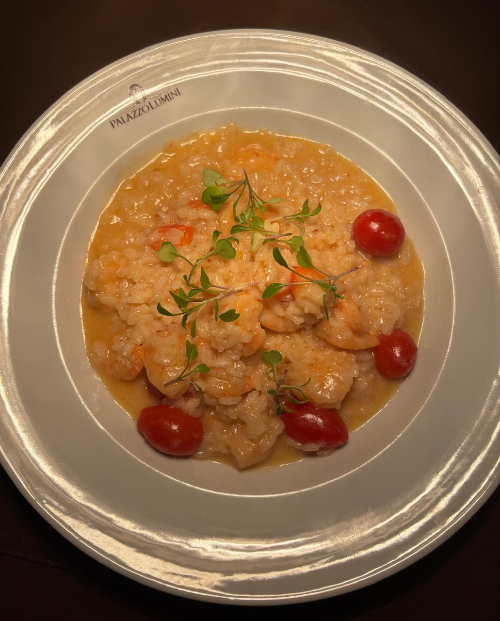 Risoto de camarão com tomate assado