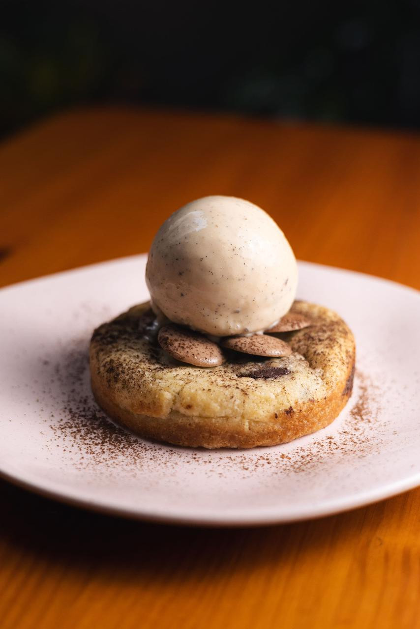 COOKIE DE CHOCOLATE COM SORVETE
