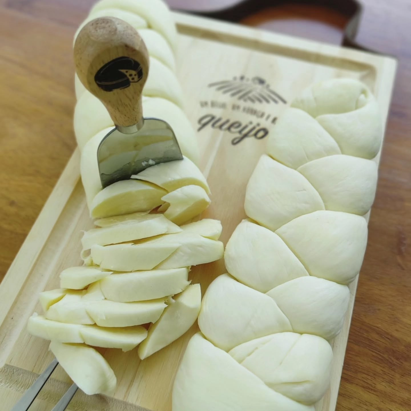 Queijo Tranca de Muçarela Fresca Tradicional - 300g 