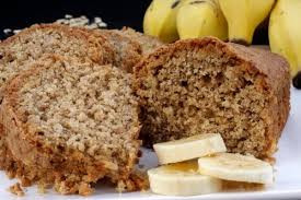 Bolo banana / Iogurte / Amendoas