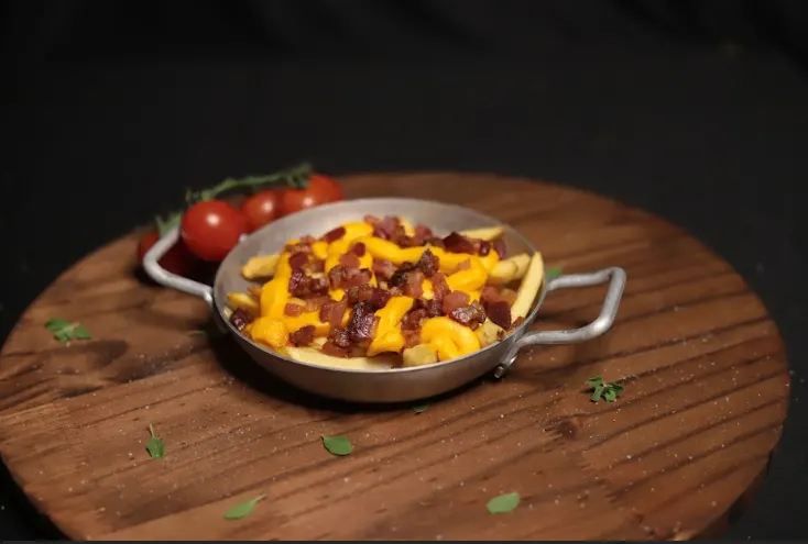 BATATA CHEDDAR E BACON