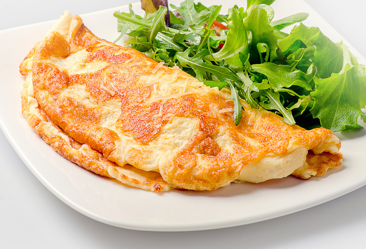 OMELETE COM QUEIJO