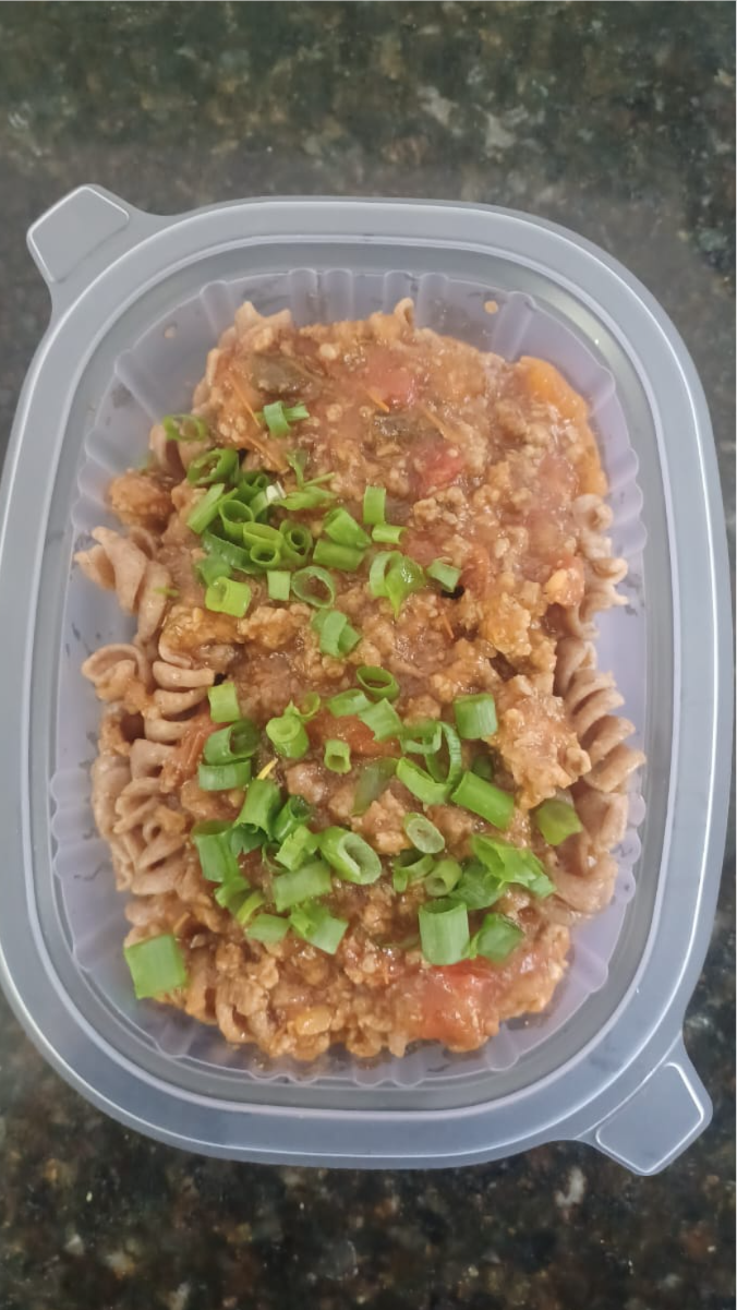 MACARRÃO INTEGRAL BOLONHESA 320 GRAMAS Congelado