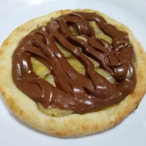 ESFIHA NUTELA COM OVOMALTINE